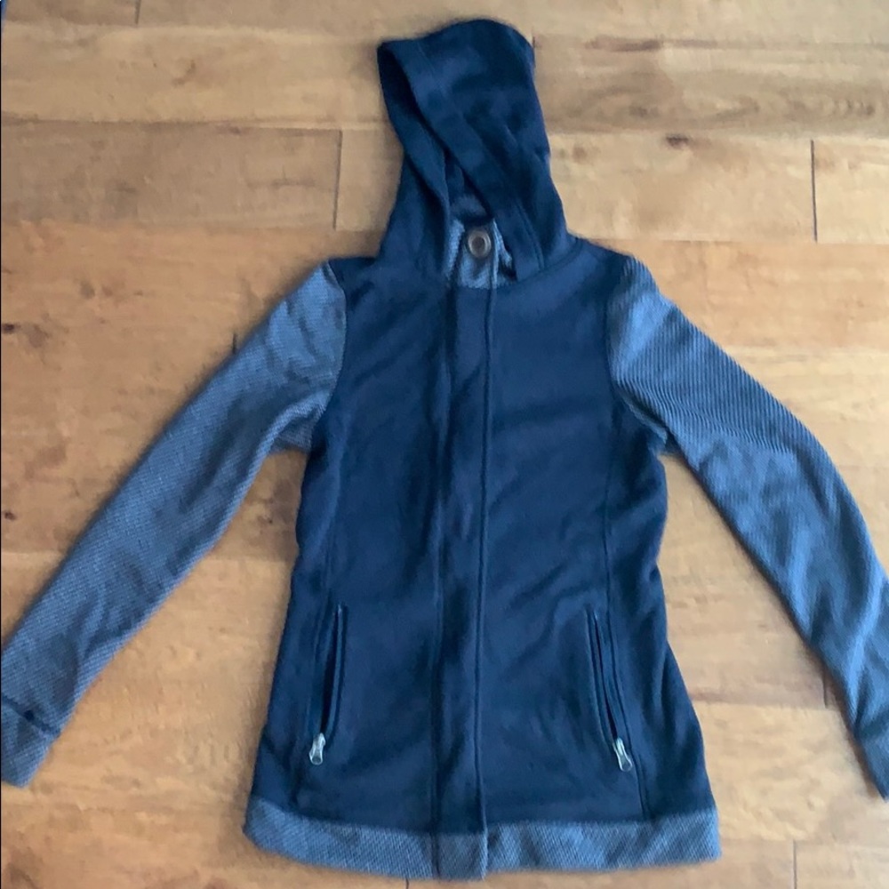 Sweatshirt, sweater jacket with hood and pockets